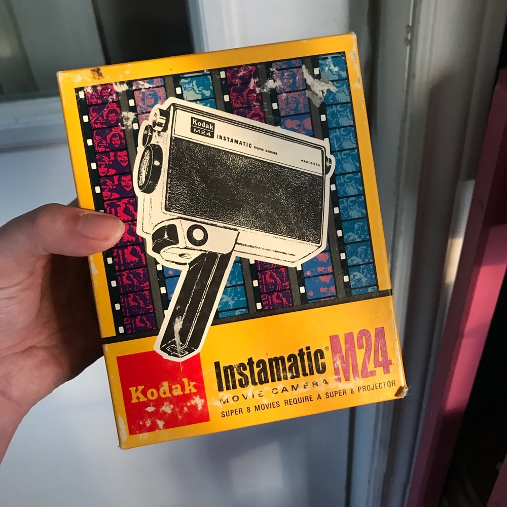 1970s K O D A K - I N S T A M A T I C M24 Movie camera with box and instructions